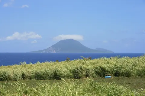 Saint Kitts en Nevis: volcano, volcanism, mountain, lava