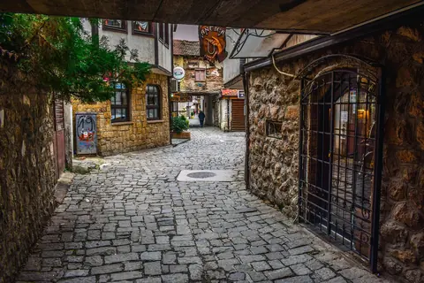 Noord-Macedonië: ohrid, north macedonia, street, buildings
